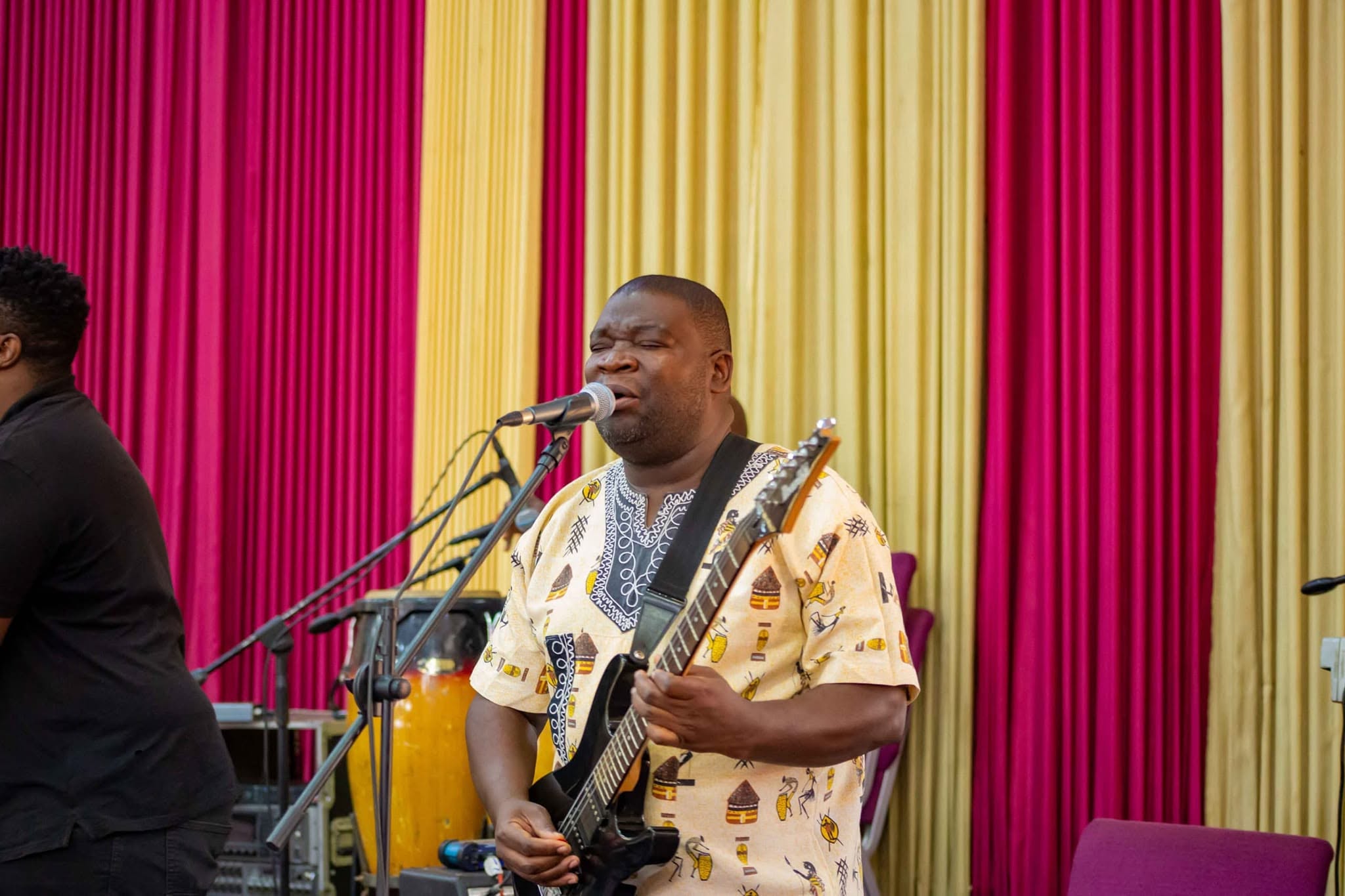 MaNyasa tribute musicians